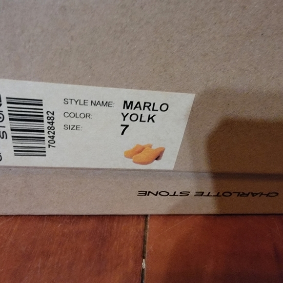 Charlotte Stone Marlo Clogs - Picture 9 of 9
